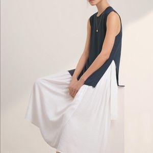 Aritzia Wilfred Blue Palmier Sleeveless Sweater